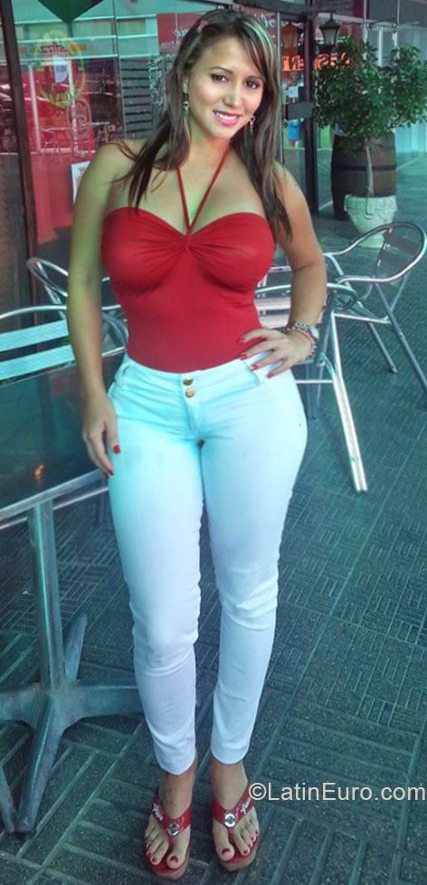 Date this athletic Colombia girl Tatiana from Cali CO16533