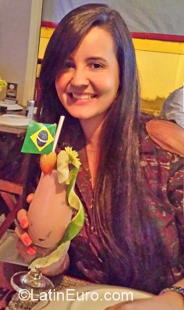 Date this georgeous Brazil girl Fernanda from Belo Horizonte BR9138