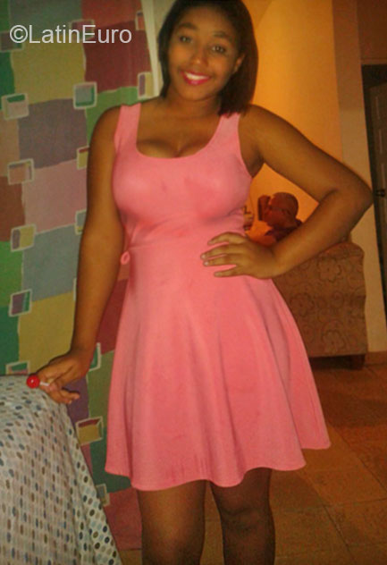 Date this attractive Dominican Republic girl Yulianie from Samana DO20713