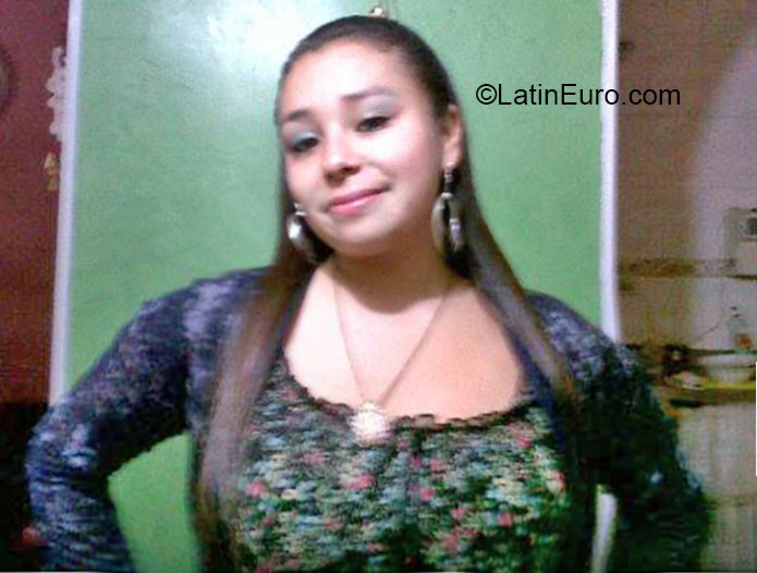 Date this pretty Colombia girl Ana from Villavicencio CO16624