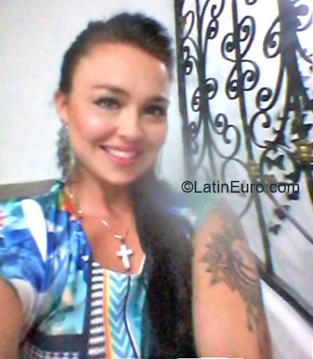 Date this passionate Colombia girl Leydi from Medellin CO16761