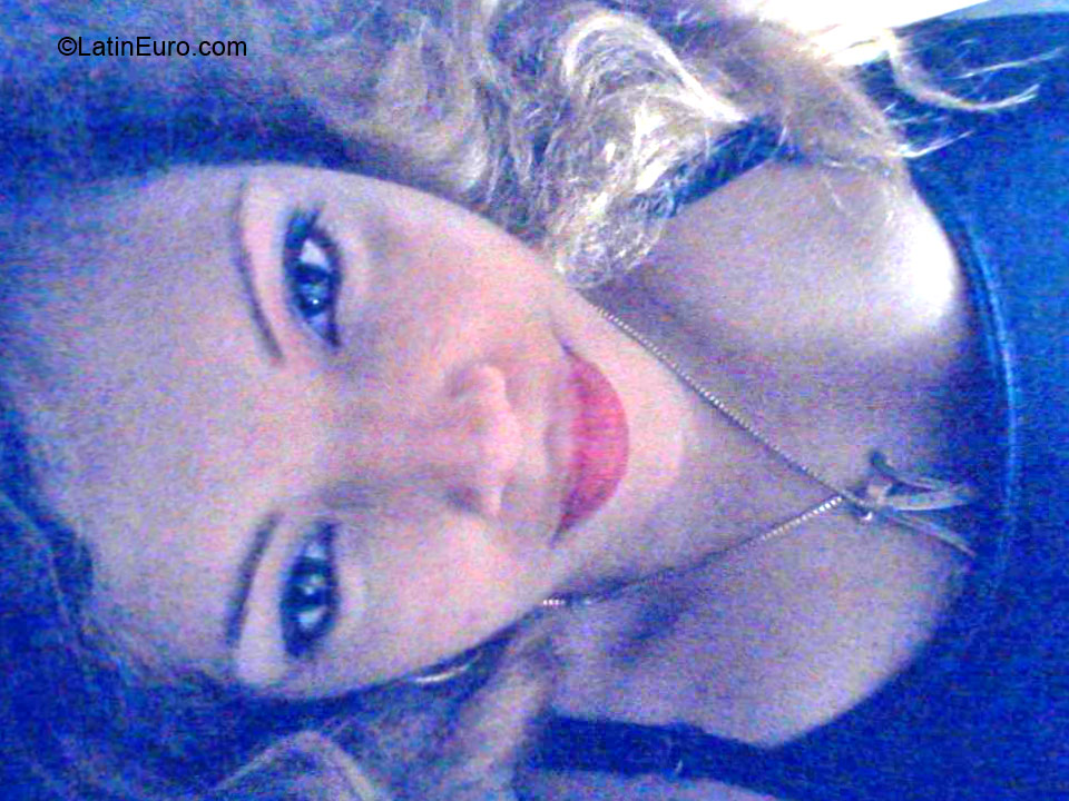 Date this cute Dominican Republic girl Nathaly from Santo Domingo DO20984