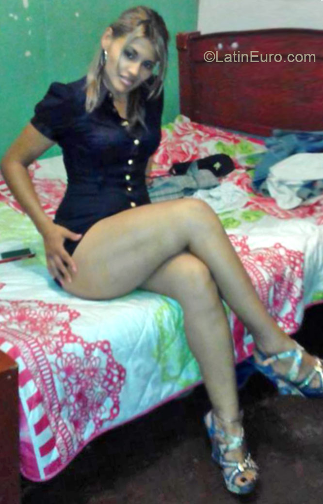 Date this foxy Colombia girl Francy jhoanna from Cali CO16813
