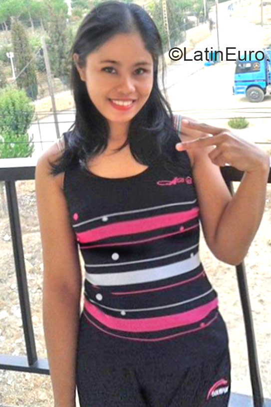 Date this foxy Philippines girl Cherry from Iligan City PH742