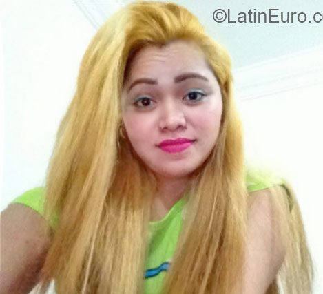 Date this voluptuous Philippines girl Evan from Palawan PH766