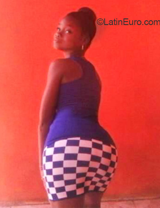 Date this athletic Jamaica girl Tanisha from Kingston JM2064