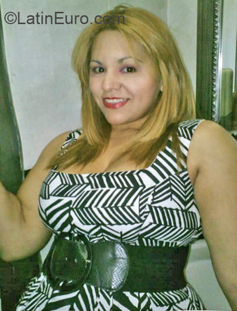Date this sensual Honduras girl Suyapa from Danli HN1549