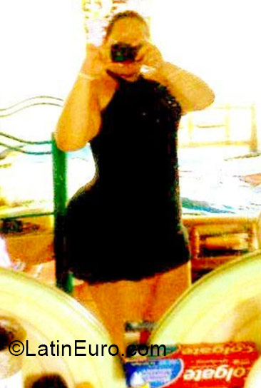 Date this sensual Colombia girl Yeusby from Cucuta CO17585