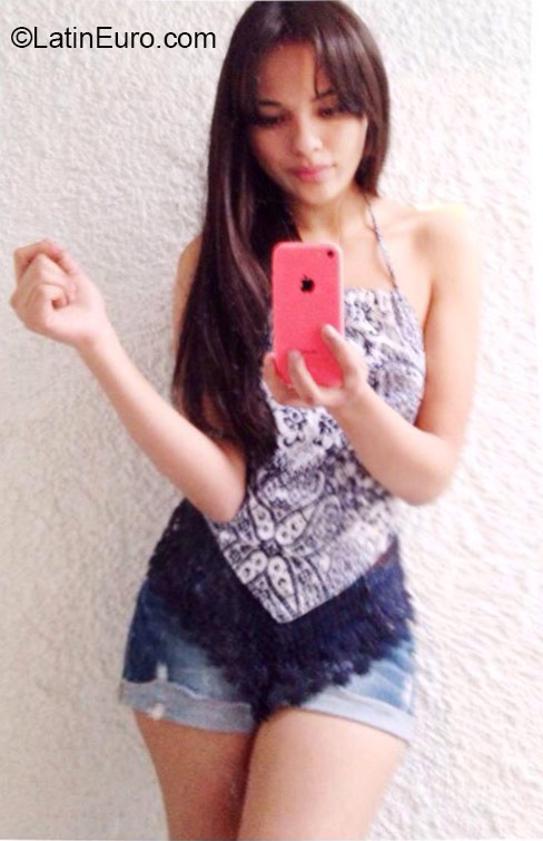 Date this young Mexico girl Karla from Mexico City MX1432