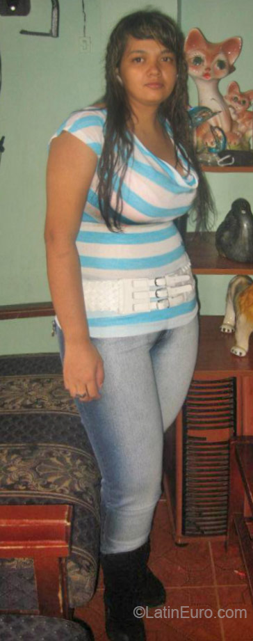 Date this fun Colombia girl Adriana from Pereira CO17777