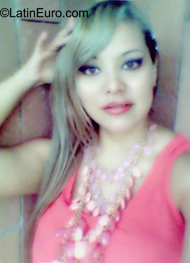 Date this funny Colombia girl Perlita8 from Santa Marta CO18081