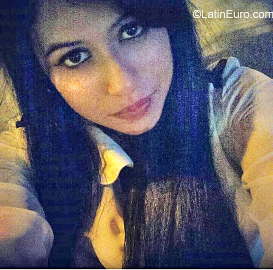 Date this funny Colombia girl Geraldine from Cali CO18300