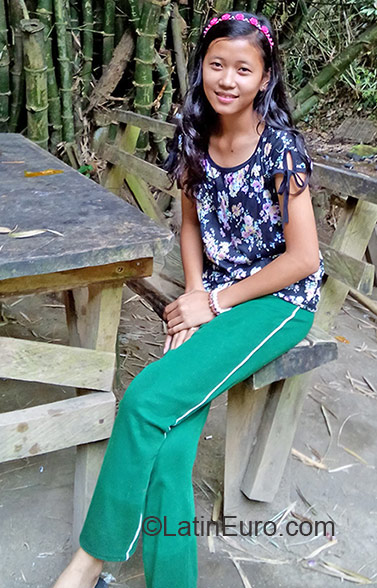 Date this hot Philippines girl Jenefer from Batangas City PH848