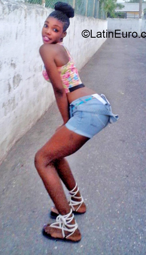 Date this hot Jamaica girl Amanda from Kingston JM2235