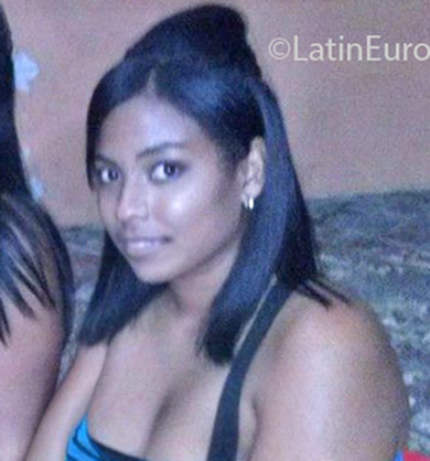 Date this attractive Dominican Republic girl Jantnia from Santo Domingo DO24905