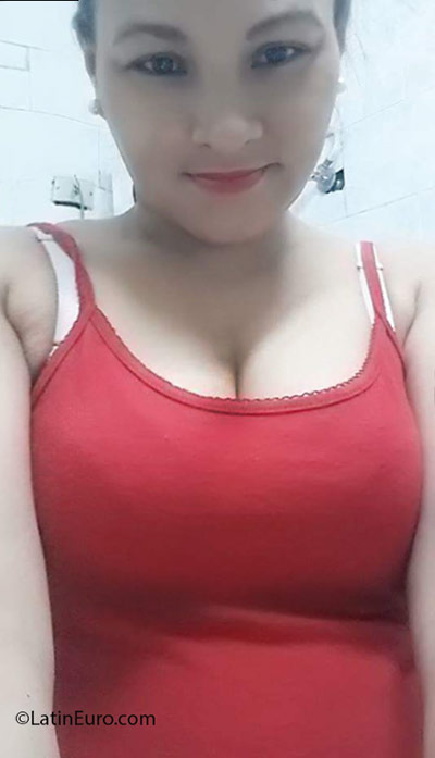 Date this nice looking Philippines girl Lilibeth from Davao PH877