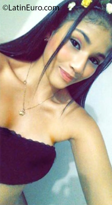Date this georgeous Colombia girl Tatiana from Cali CO18708
