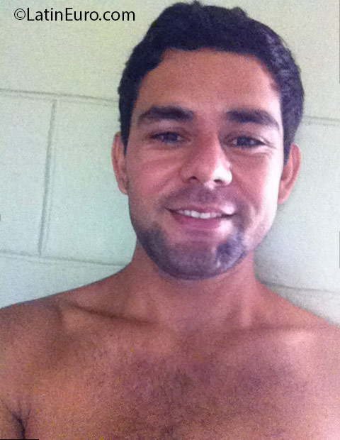 Date this passionate Honduras man Luis from El Progreso HN2108