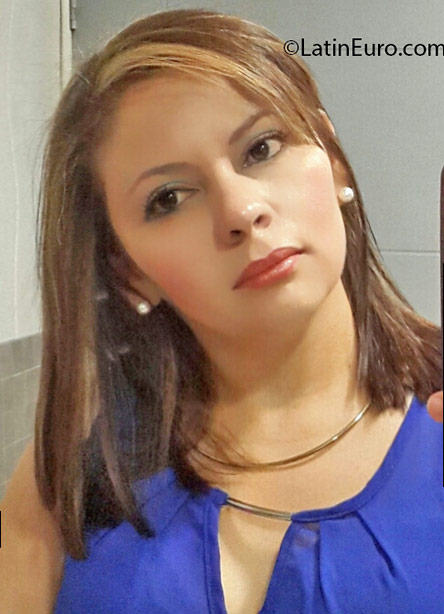 Date this attractive Honduras girl Xiomi from San Pedro Sula HN2113