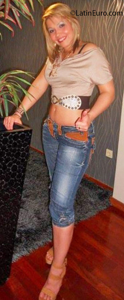 Date this beautiful Brazil girl Nilma from Recife BR9638