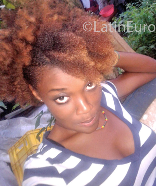 Date this good-looking Jamaica girl Celia from Kingston JM2302