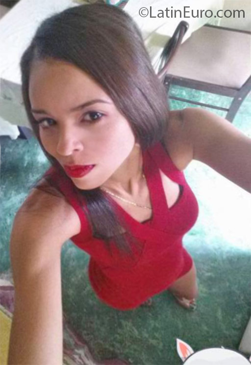 Date this funny Dominican Republic girl Ana from Santiago DO25612