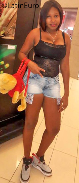 Date this young Dominican Republic girl Nathaly from Santo Domingo DO25665