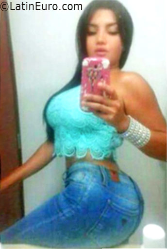 Date this hard body Colombia girl Lia from Medellin CO19066