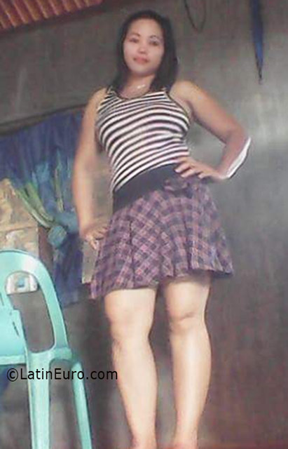 Date this hot Philippines girl Nelia from Palo PH916