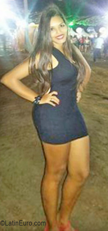 Date this athletic Brazil girl Dayane from Petrolina BR9740