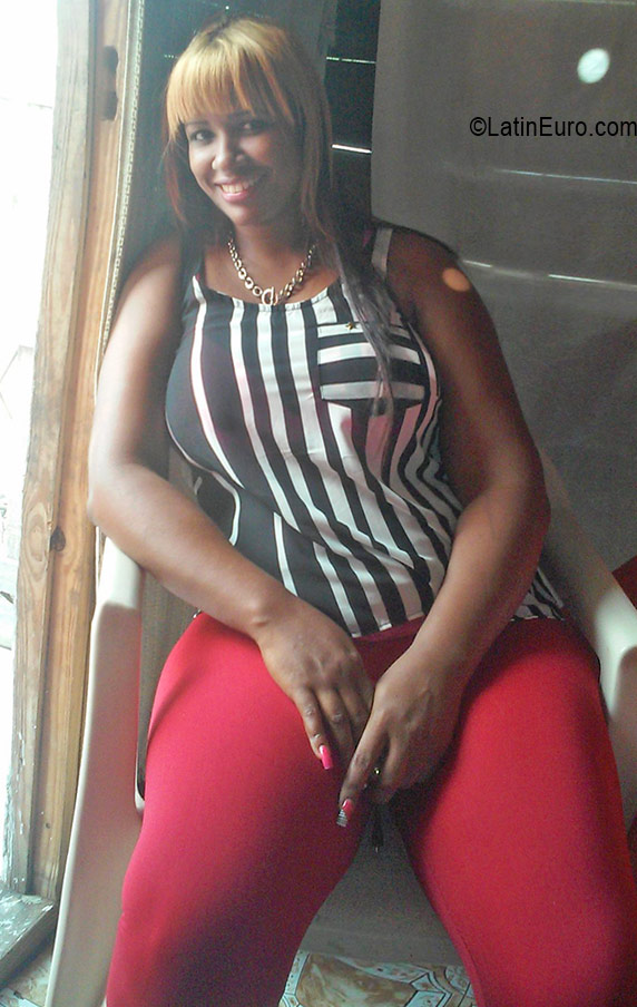 Date this exotic Dominican Republic girl Felicia from Santiago DO26329