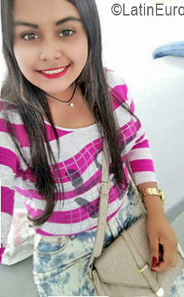 Date this attractive Honduras girl Jenny from Tegucigalpa HN2266