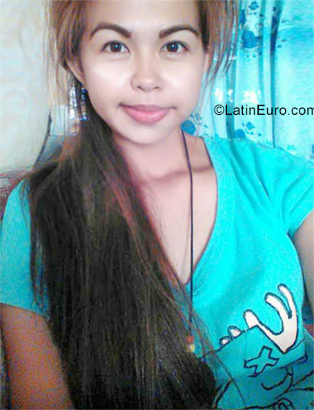 Date this athletic Philippines girl Germedita from Cebu City PH931