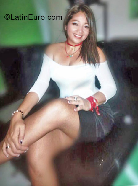 Date this delightful Colombia girl Darling from Barranquilla CO20089