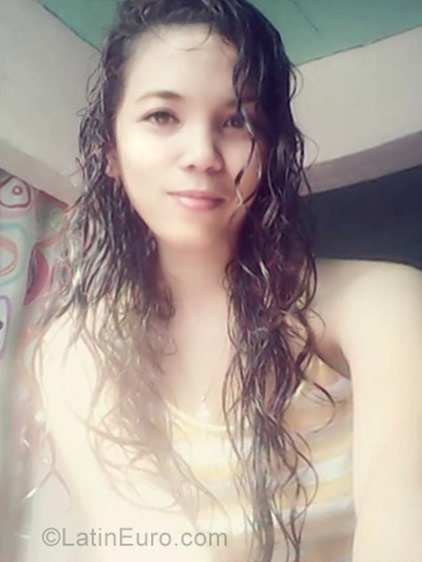 Date this georgeous Philippines girl Honey from Villaba PH945