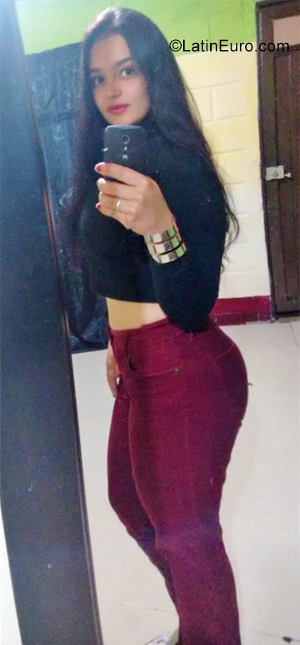 Date this tall Colombia girl Alejandra from Medellin CO20126