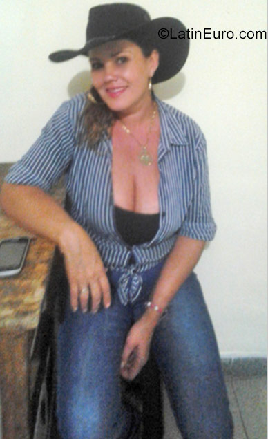 Date this georgeous Colombia girl Sandra from Medellin CO20325