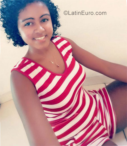 Date this fun Brazil girl Wellny from Fortaleza BR10024