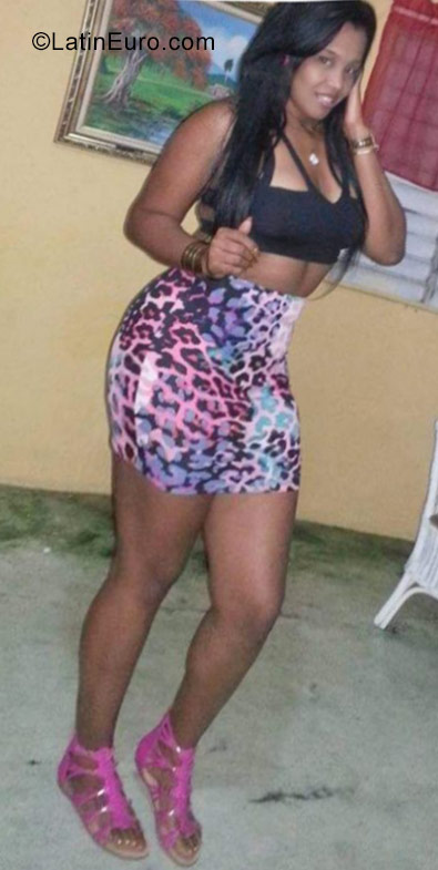 Date this georgeous Dominican Republic girl Caterin from San Cristobal DO28637