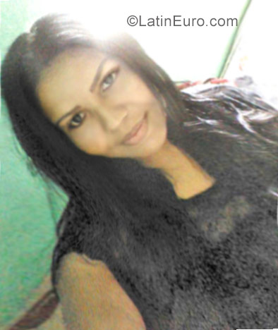 Date this beautiful Brazil girl Priscila from Nova Iguacu BR10050