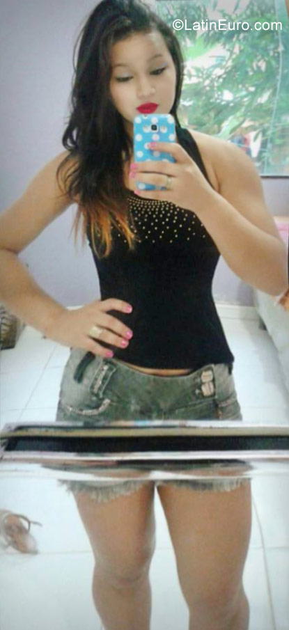 Date this young Brazil girl Leticia from Manaus BR10097