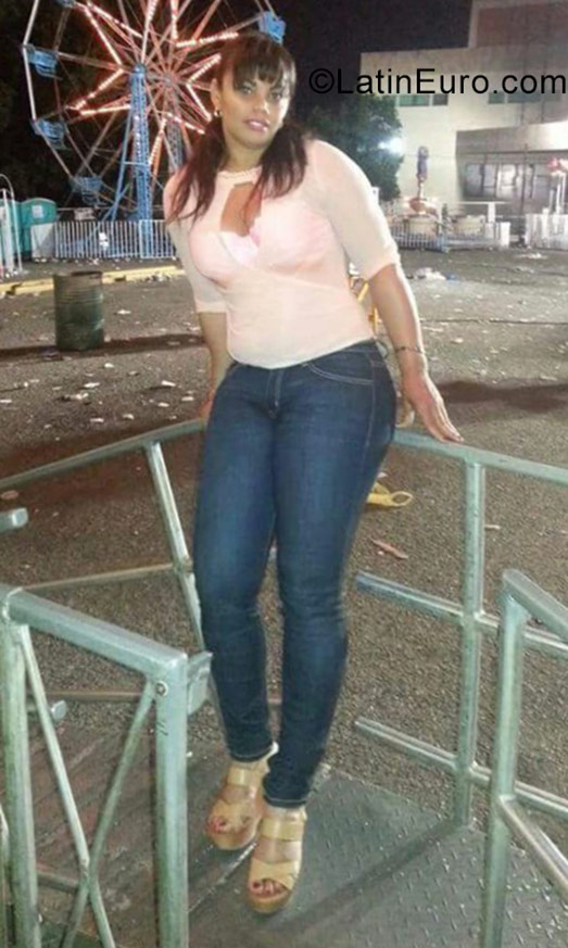 Date this tall Dominican Republic girl Raysa from Santiago De Los Caballeros DO31383