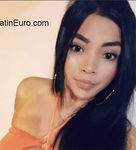 athletic Colombia girl Maria from Cali CO32126