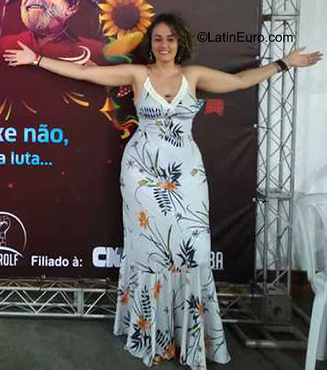 Date this funny Brazil girl Cristiane from Salvador BR11881