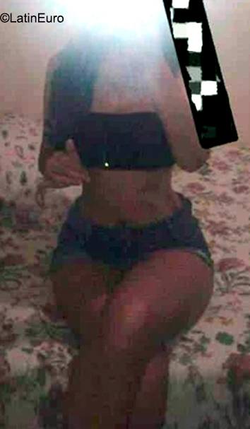 Date this hot Paraguay girl Noemi from Asuncion PY71