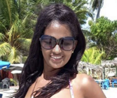 Date this charming Dominican Republic girl Carolina from Santo Domingo DO40871
