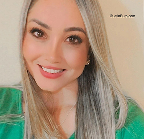 Date this nice looking Brazil girl Jaqueline from Sao Paulo BR12202