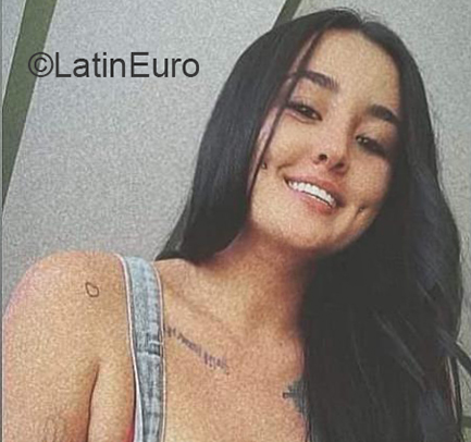Date this beautiful Colombia girl Laura from Pereira CO31867