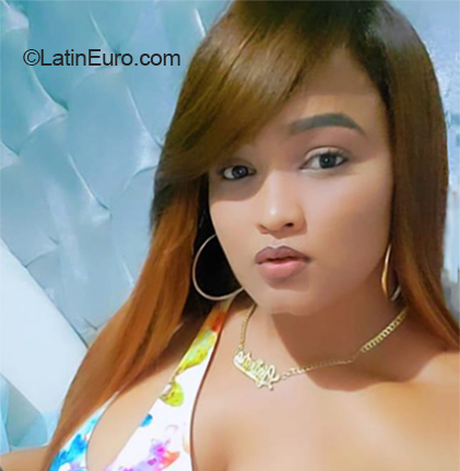 Date this passionate Dominican Republic girl Suriel from Puerto Plata DO40968