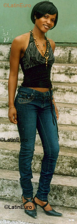 Date this hard body Any Country girl Gyslaine from  A9508